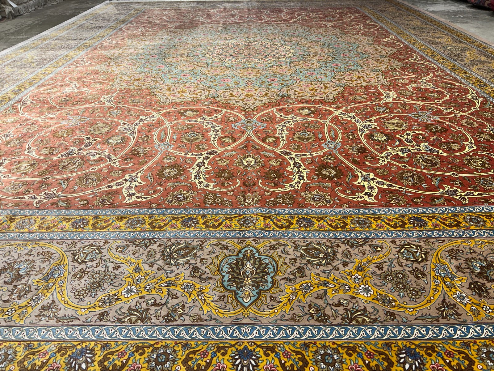 9'9"x13'4" Exquisite Signed Hand-Knotted 100% Silk Qume Rug