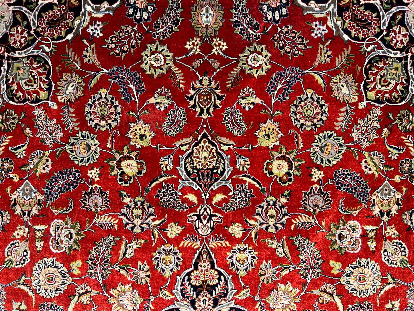 6'10"x9'9" Exquisite Hand-Knotted 100% Silk Kashane Rug