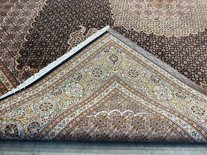 6'7"x9'7" Fine Hand-Knotted Wool & Silk Blend Tabrize Mahi Carpet - Area Rug