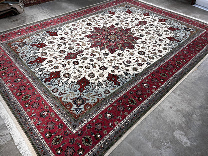 8'2"x11'5'' Very Fine Hand-Knotted Silk & Wool Tabrize Area Rug - Carpet
