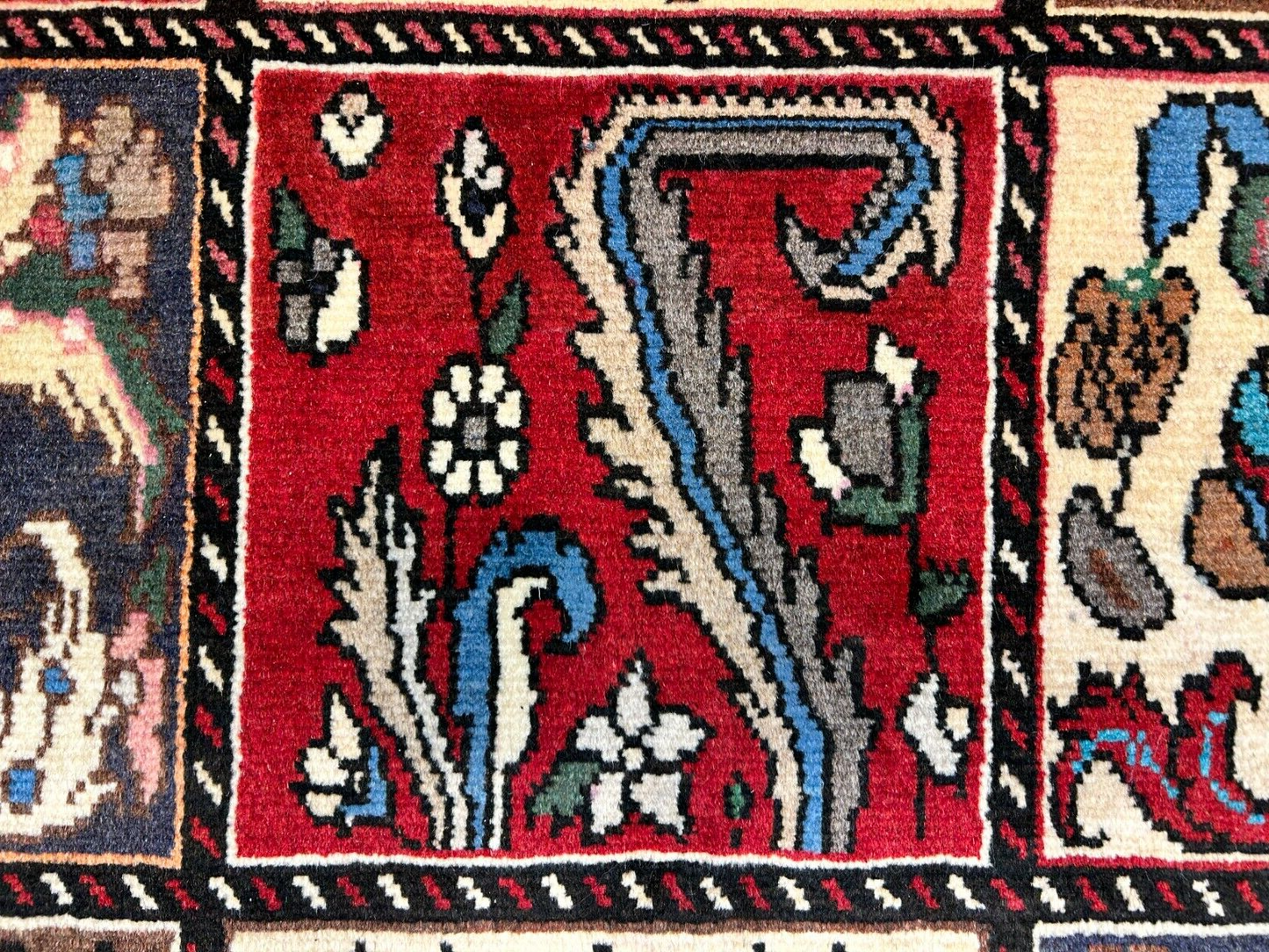 6'9"x9'5" Hand-Knotted 100% Lamb Wool Bakhtiarie Carpet - Area Rug