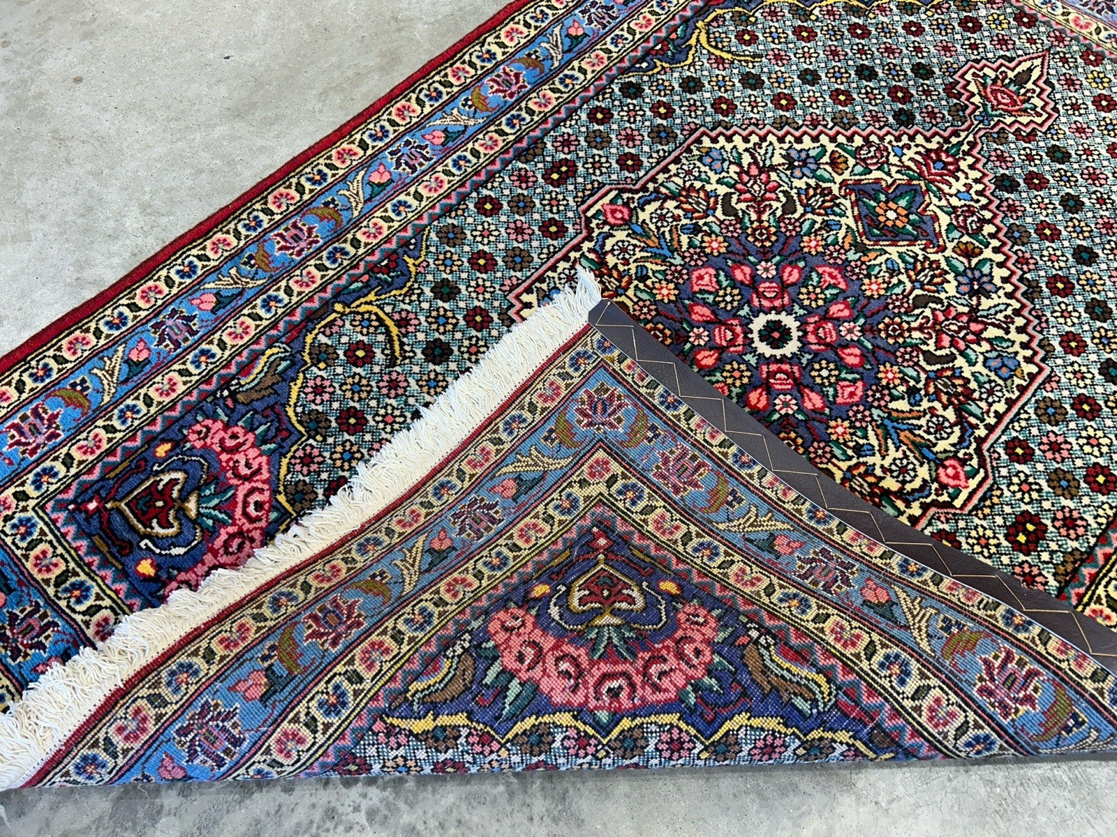 3'5"x5'2" Hand-Knotted 100% Wool Pile Persiane Bakhtiarie Rug