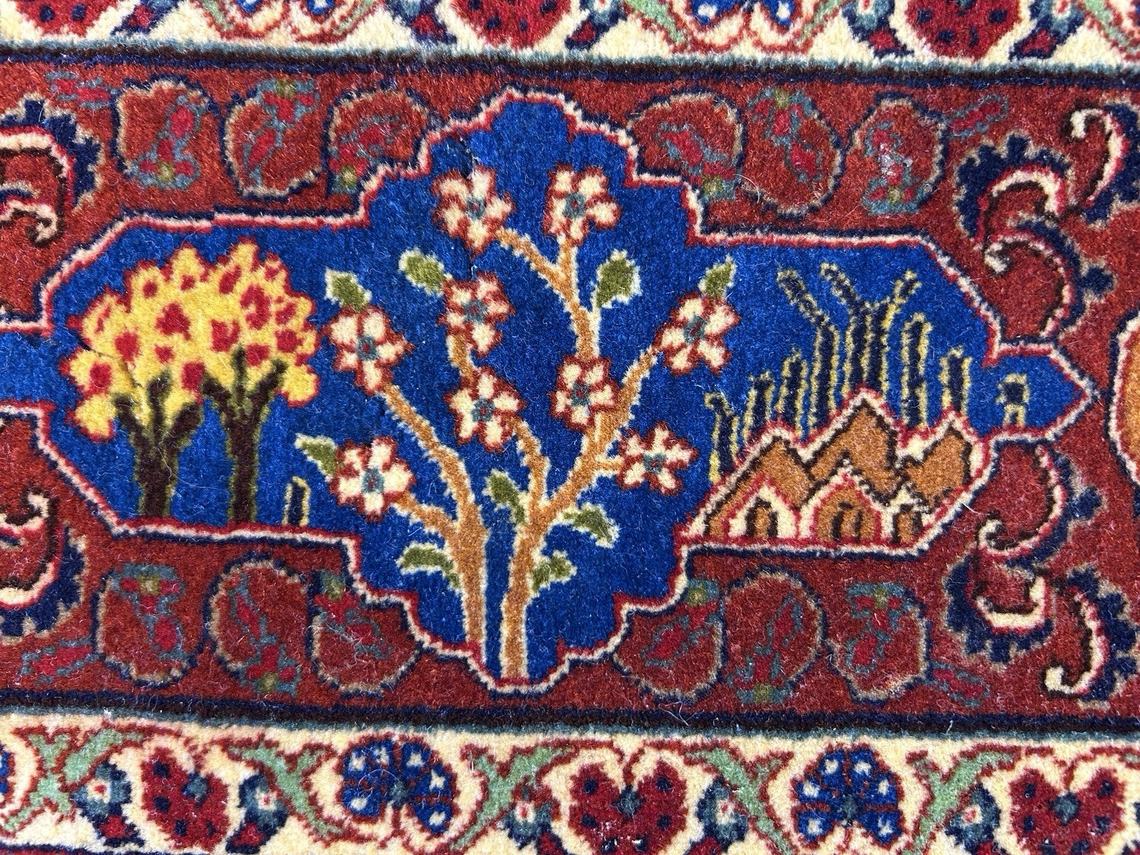 4'2”x 6'0" Antique Hand-Knotted 100% Lamb Wool Carpet - Kashane Area Rug