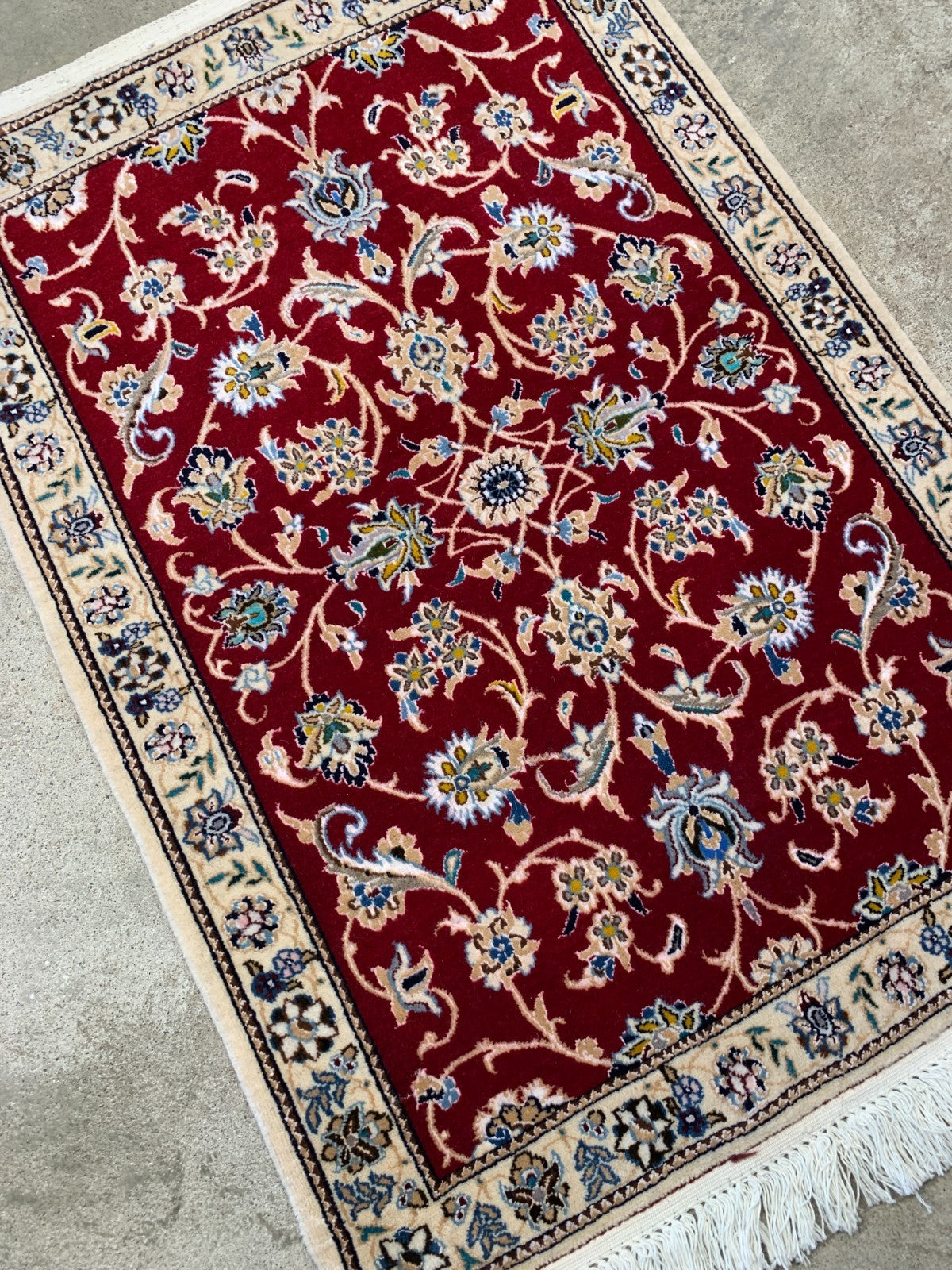 2'1"x2'11" Fine Hand-Knotted Wool & Silk Naine Rug