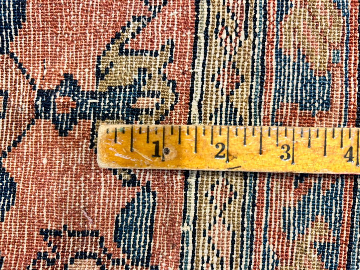 Collector Antique - 3'6"x4'4" Hand-Knotted 100% Wool Pile Sarouke Lilian Rug