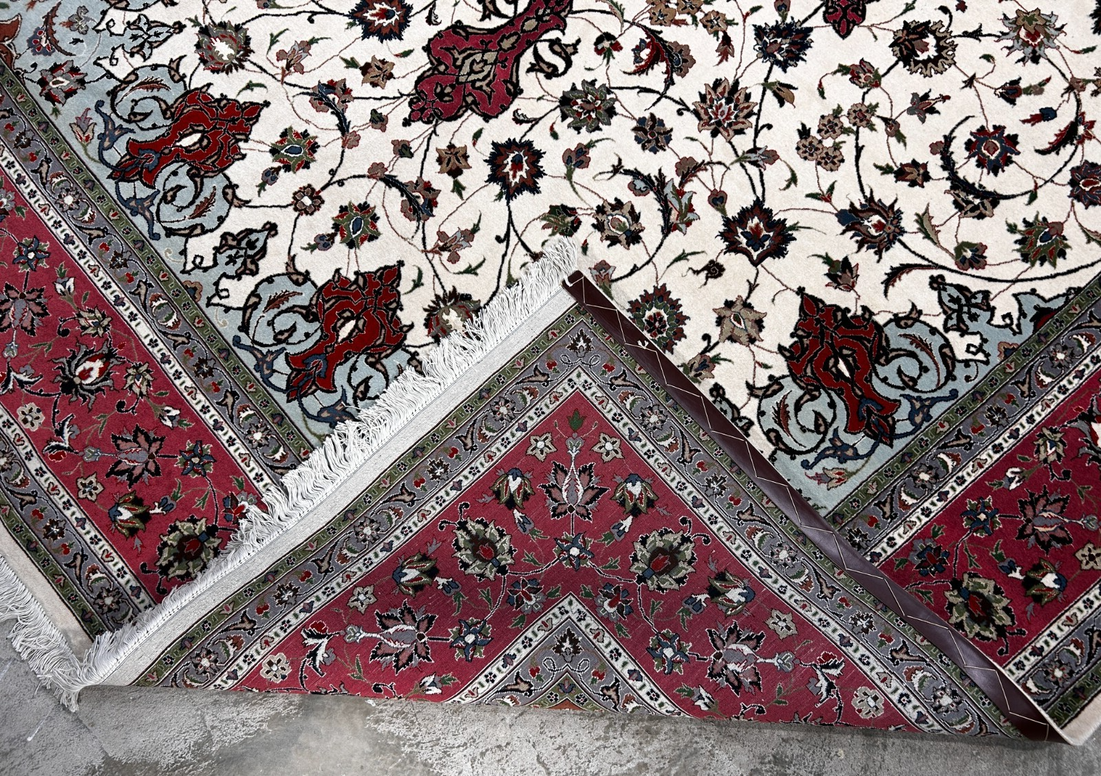 8'2"x11'5'' Very Fine Hand-Knotted Silk & Wool Tabrize Area Rug - Carpet