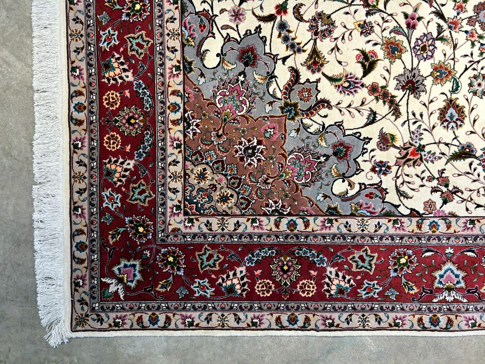 6'9"x9'9" Fine Hand-Knotted Wool & Silk Blend Tabrize Carpet - Area Rug