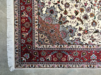 6'9"x9'9" Fine Hand-Knotted Wool & Silk Blend Tabrize Carpet - Area Rug