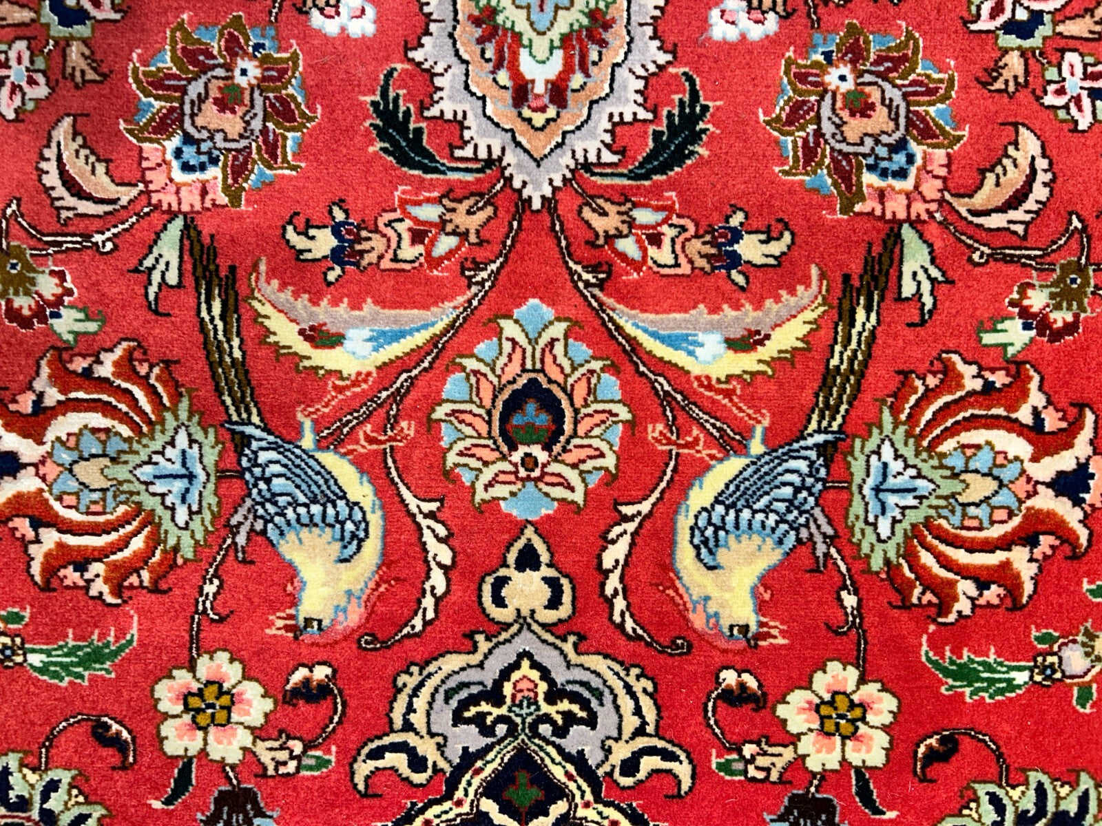 9'11"x12'10" Fine Hand-Knotted Wool & Silk Tabrize Rug