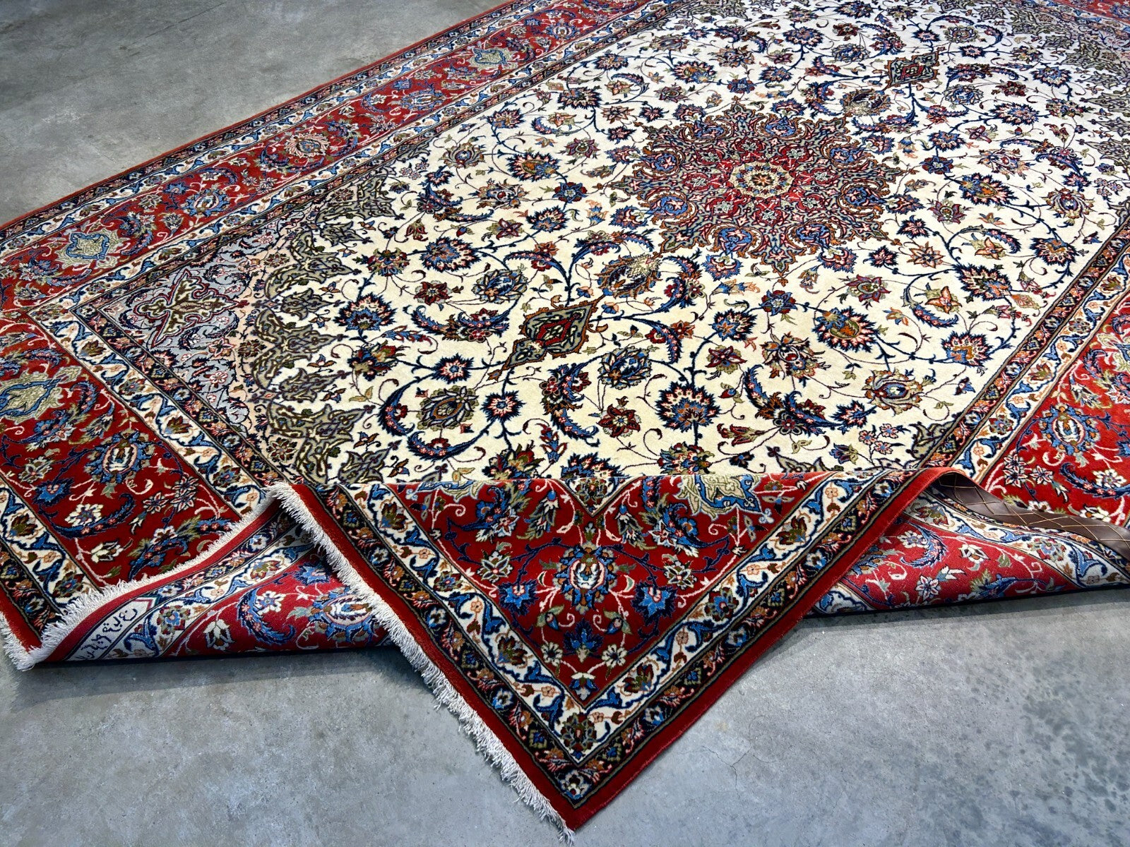 6'9"x10'3" Extra-Fine Hand-Knotted Wool & Silk Blend Isfahane Area Rug - Signed