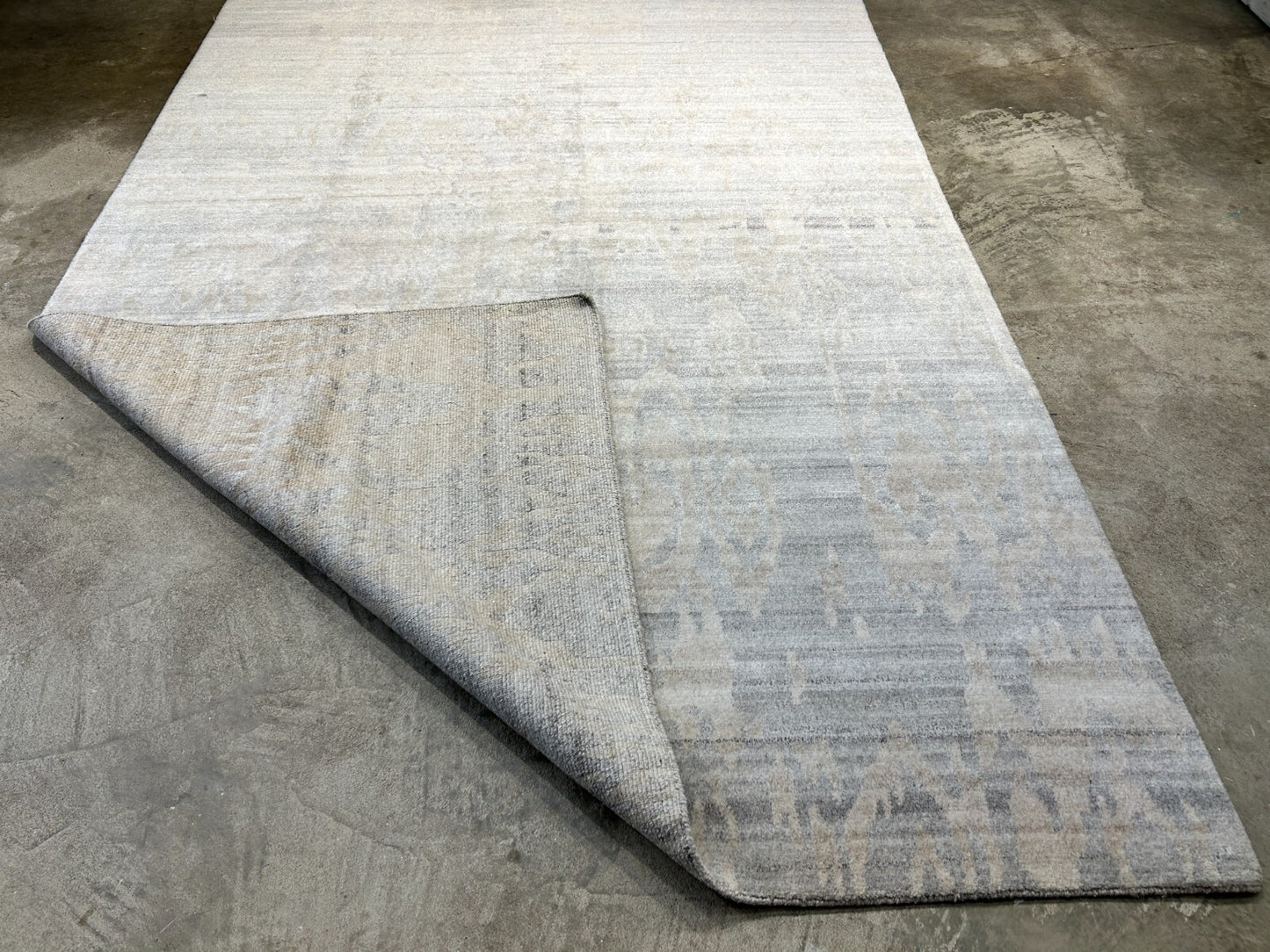 6'x8'11" Hand-Knotted 100% Wool Pile Modern Rug
