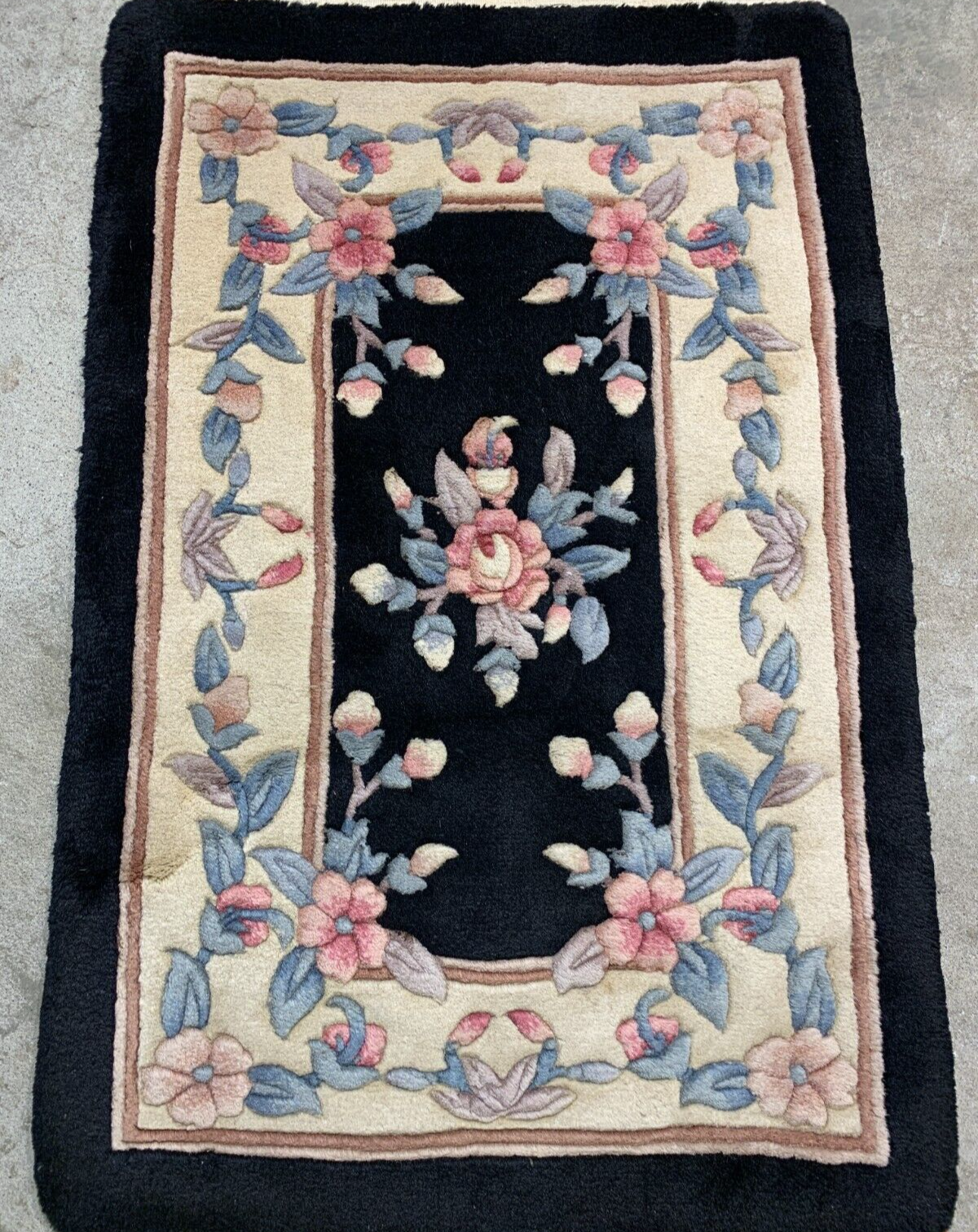 2'x3' Hand-Knotted 100% Wool Oriental Rug - Area Carpet