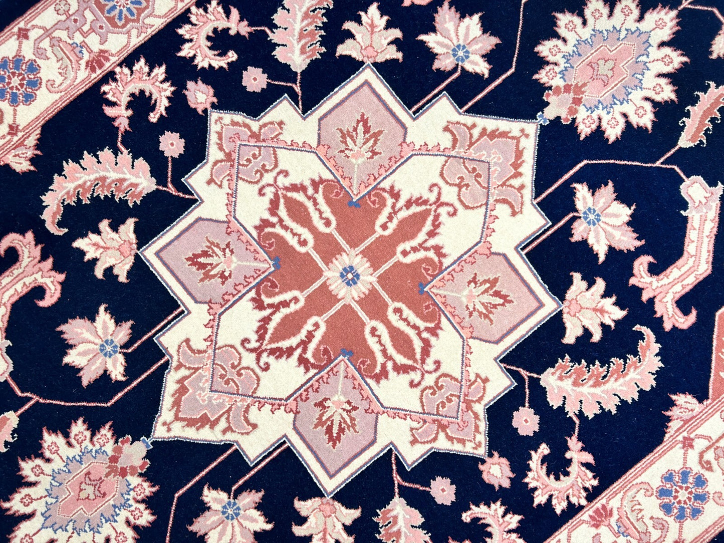 6'x 9' Hand-Knotted 100% Wool Carpet - Herize Design Area Rug