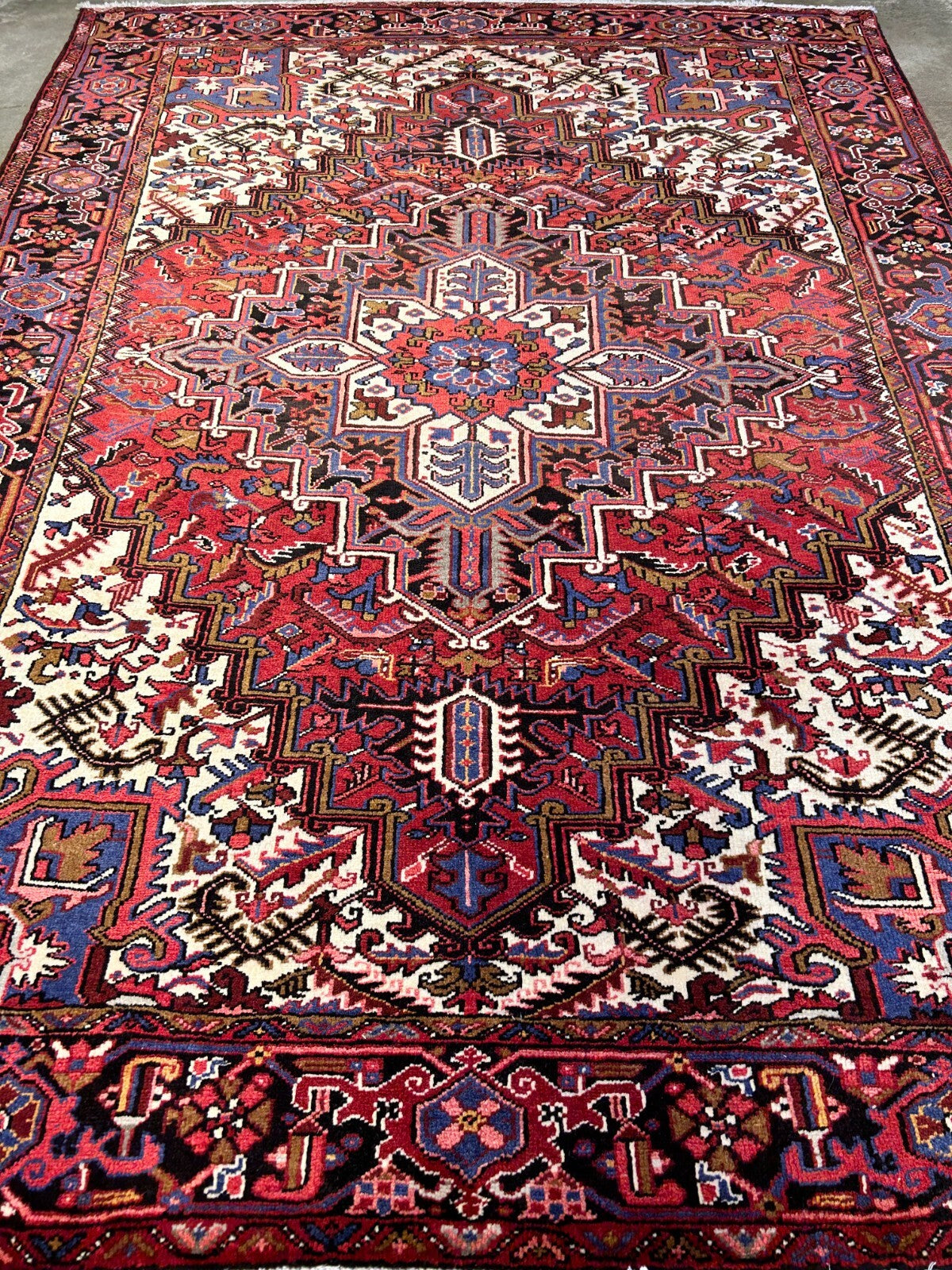 7'3"x9'9" Hand-Knotted 100% Wool Herize Carpet - Area Rug