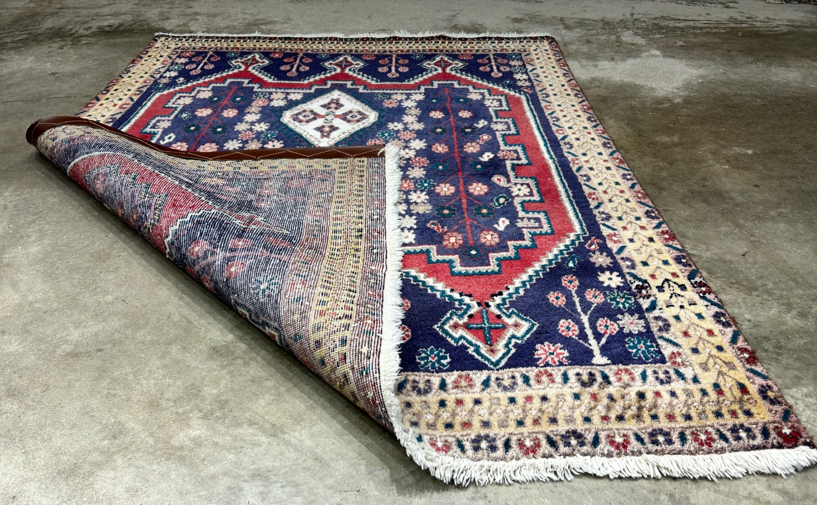 4'3"x5'6" Antique Hand-Knotted 100% Wool Pile Hamadane Rug