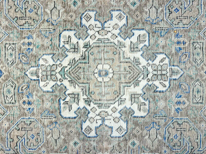 9'8"x12'5" Hand-Knotted 100% Wool Pile Herize Rug