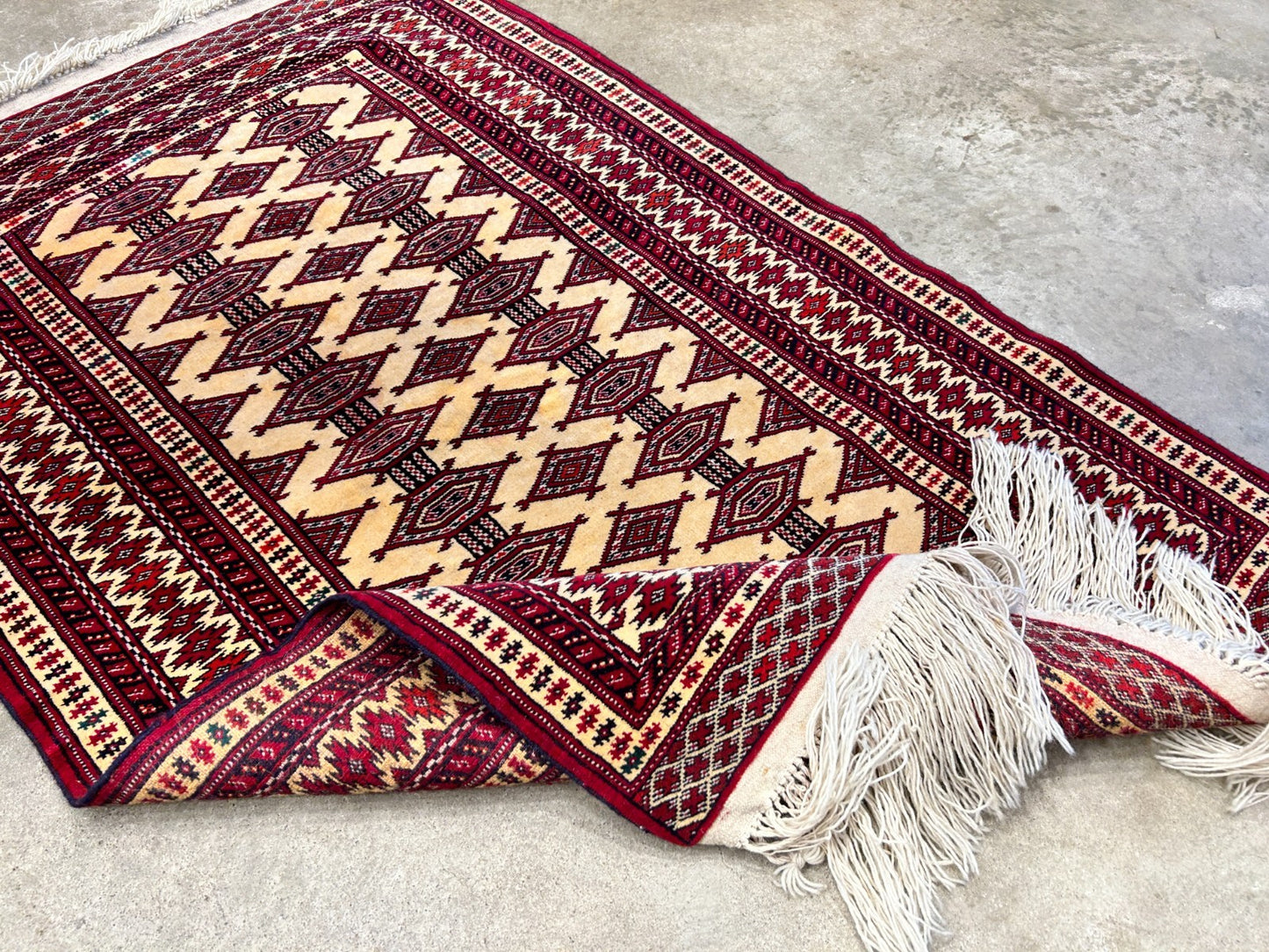 2'10"x4'2" Hand-Knotted 100% Wool Pile Bokhara Rug