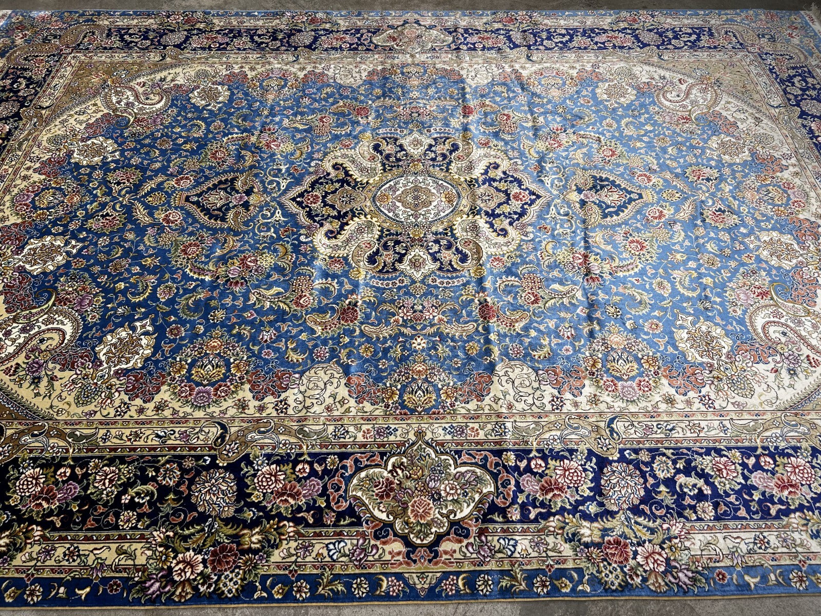 6'x9' Exquisite Hand-Knotted 100% Silk Oriental Rug