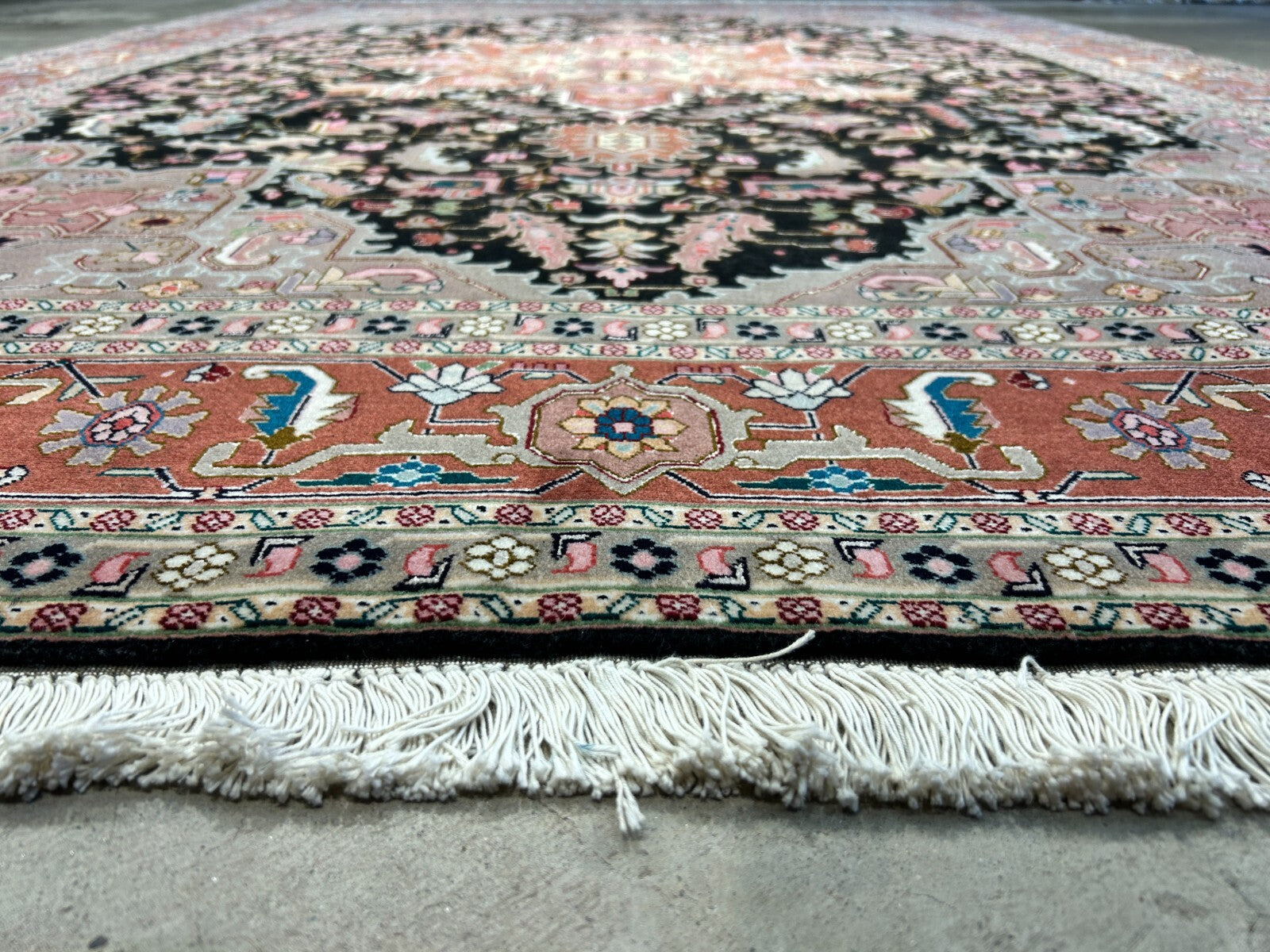 6'6"x9'6" Fine Hand-Knotted Wool & Silk Blend Tabrize Herize Carpet - Area Rug