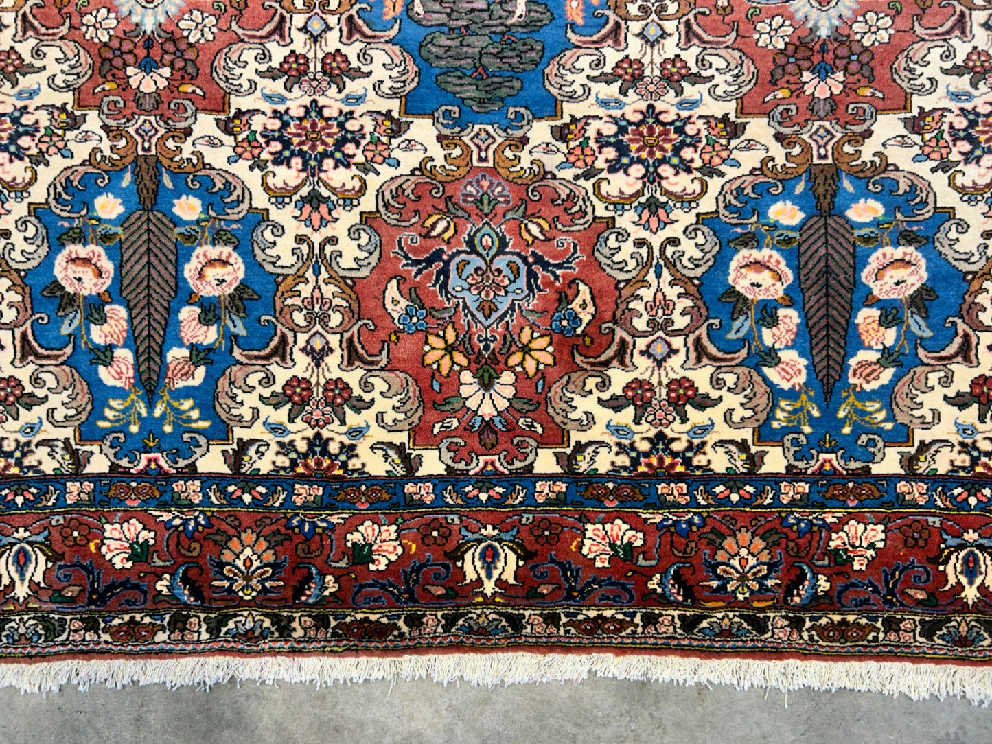 6'7"x9'5" Hand-Knotted 100% Lamb Wool Bakhtiarie Carpet - Area Rug