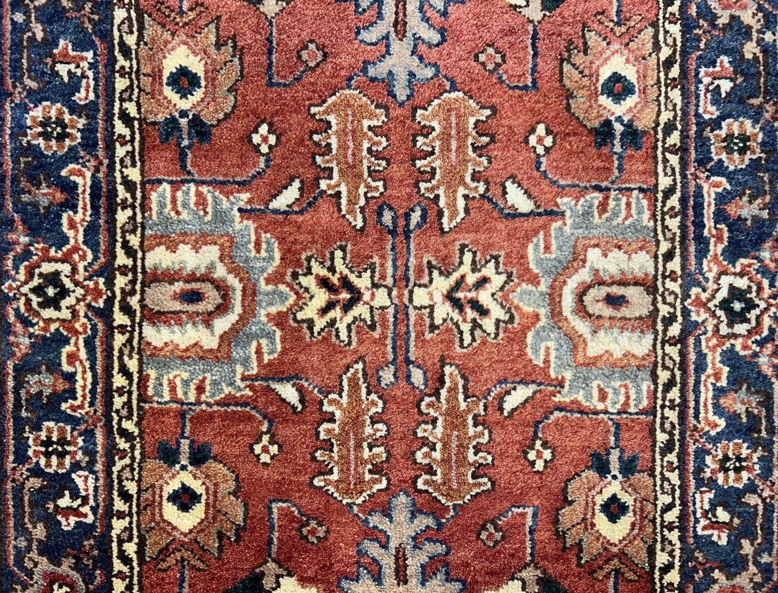 3’1”x5’1” Hand-Knotted 100% Wool Indoserapi Area Rug - Carpet