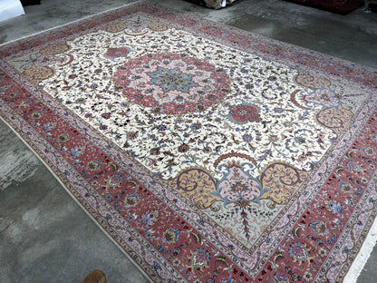 8'4"x11'3" Very Fine Hand-Knotted Wool & Silk Oriental Rug - Area Carpet