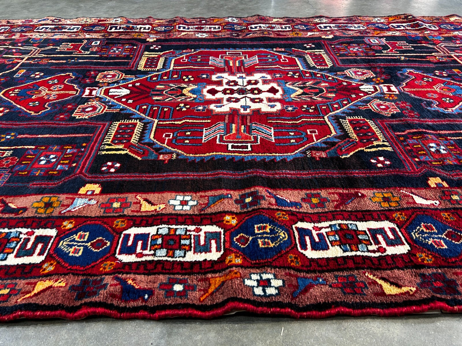 5'5" x 10'4'' Hand-Knotted 100% Lamb Wool Carpet - Nahavande Area Rug