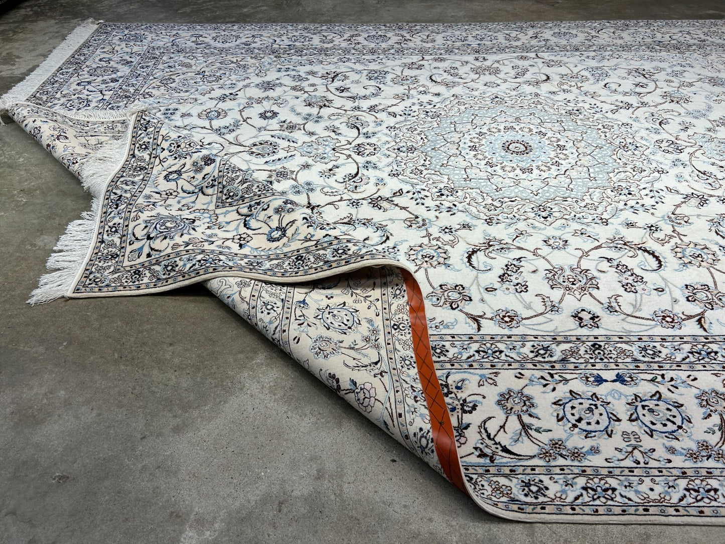 8'4"x12'1" Extra Fine Hand-Knotted Wool & Silk Naine Rug