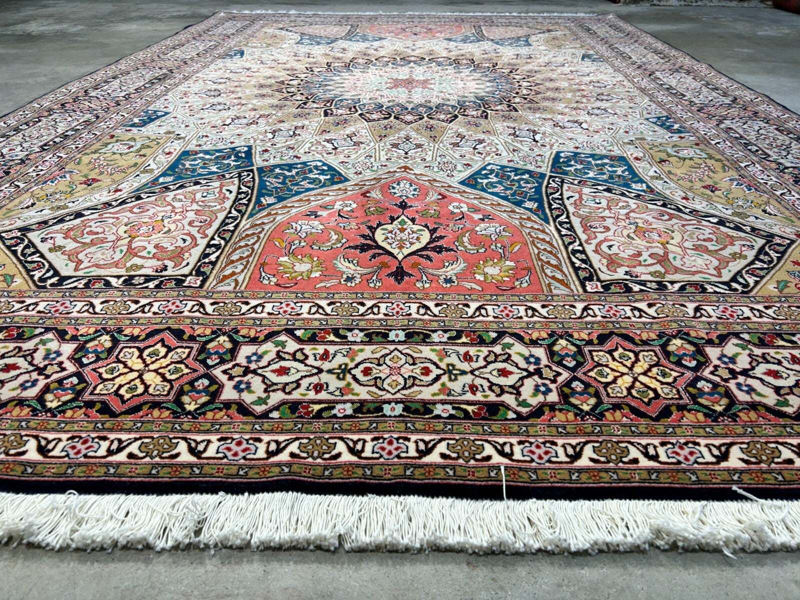 6'7"x10'2" Fine Hand-Knotted Wool & Silk Tabrize Dome Design Rug - Area Carpet