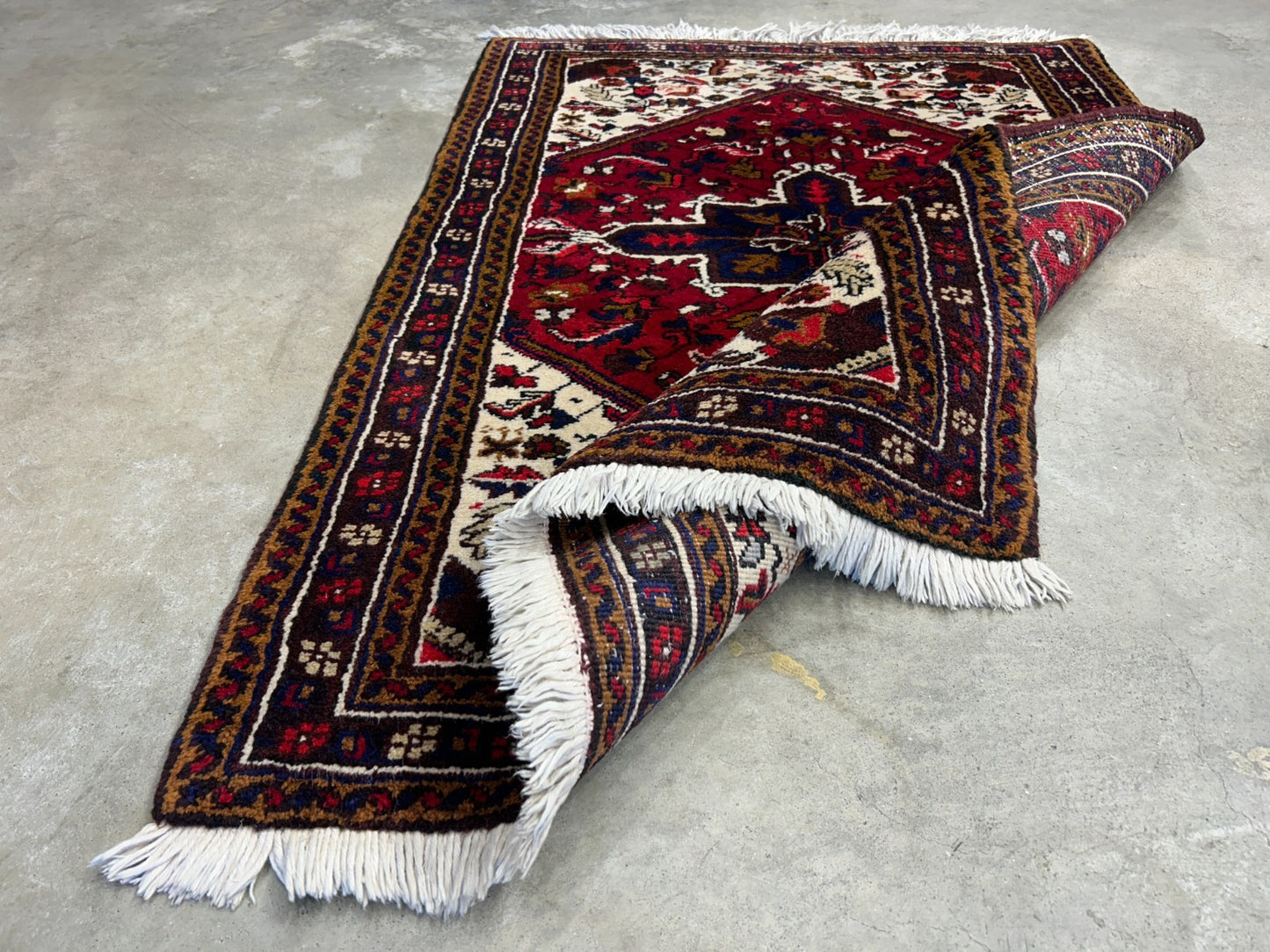 3'x4'6" Hand-Knotted 100% Wool Pile Herize Area Rug - Carpet