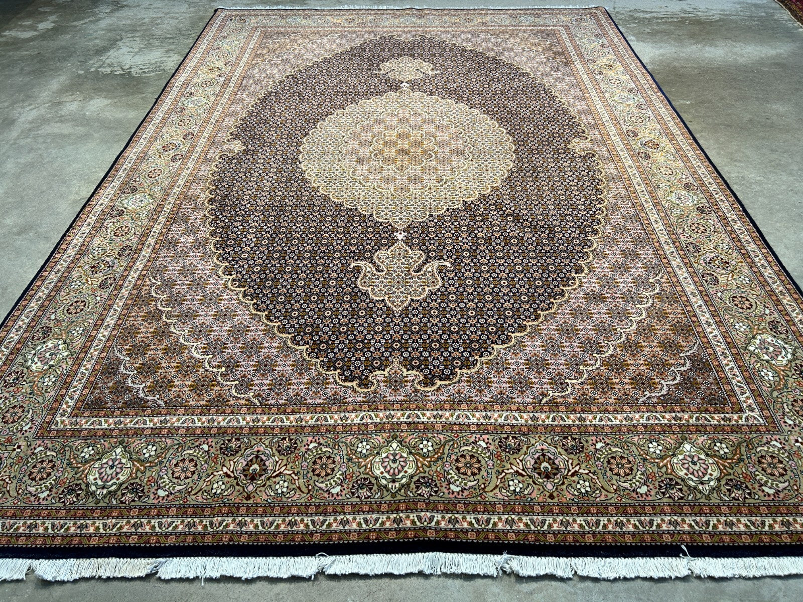 6'7"x9'7" Fine Hand-Knotted Wool & Silk Blend Tabrize Mahi Carpet - Area Rug