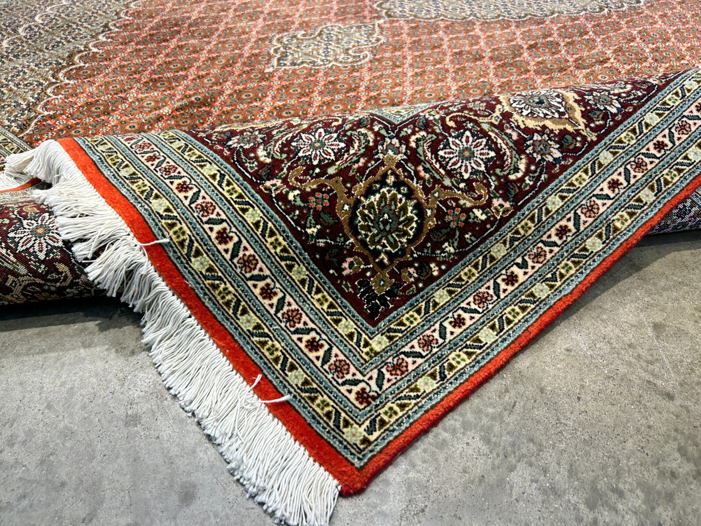 6'6"x9'6" Fine Hand-Knotted Wool & Silk Blend Tabrize Mahi Carpet - Area Rug