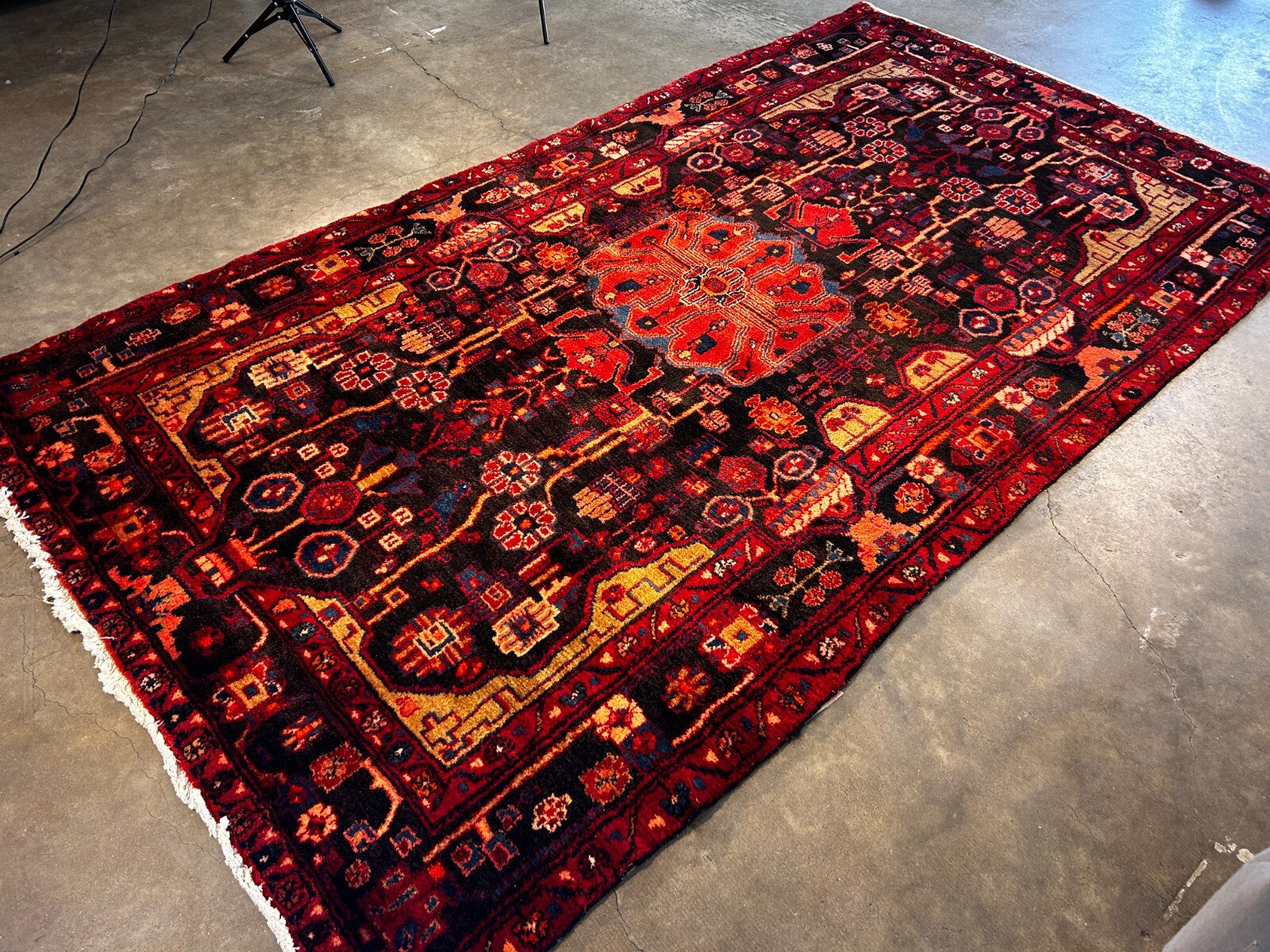 5'0" x 9'6" Hand-Knotted 100% Wool Pile Nahavande Area Rug - Carpet