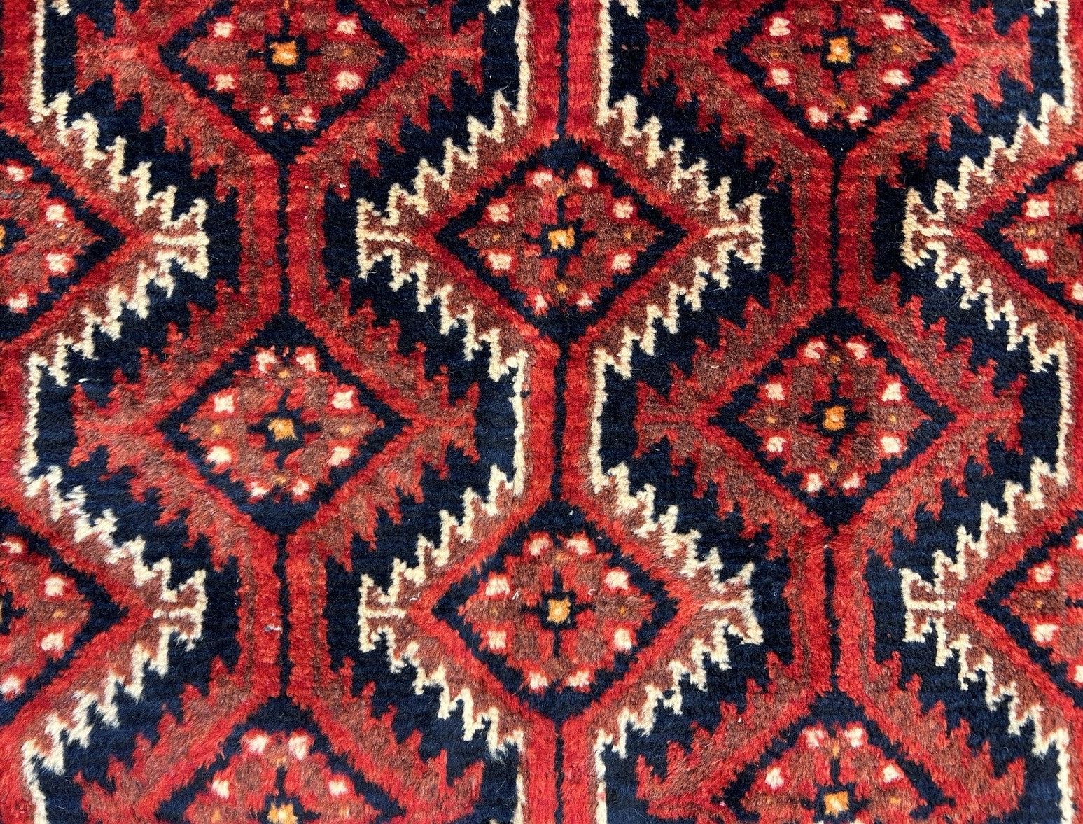 3’3”x6’2” Hand-Knotted 100% Wool Balouchi Area Rug - Carpet