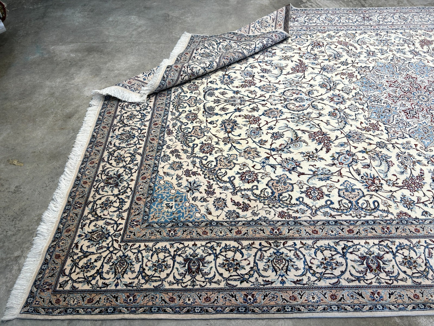 6'9"x10'7" Extremely Fine Hand-Knotted Wool & Silk Blend Naine Carpet - Area Rug