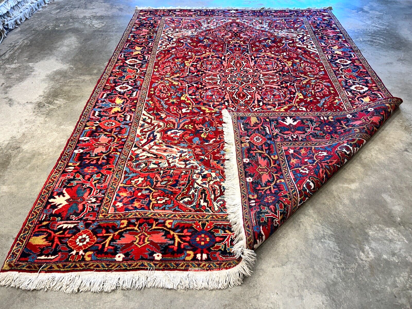 7'9"x11'4" Hand-Knotted 100% Wool Pile Herize Rug
