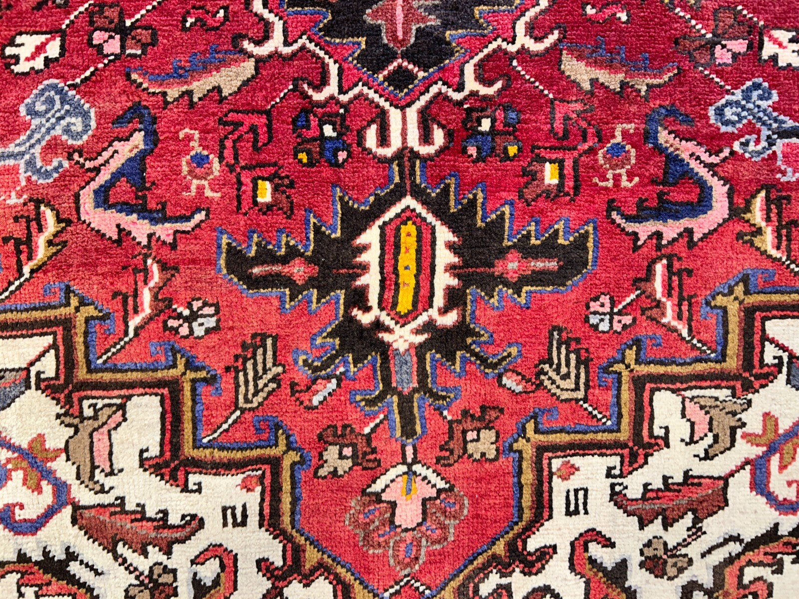 8'3"x11'5" Hand-Knotted 100% Wool Pile Herize Rug