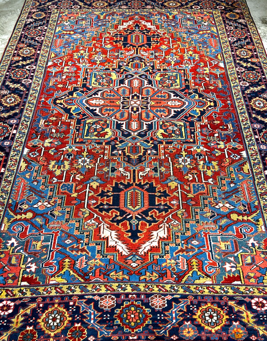 Collector Item - 8'x11'4" Antique Fine Lamb Wool Hand-knotted Serapie Rug