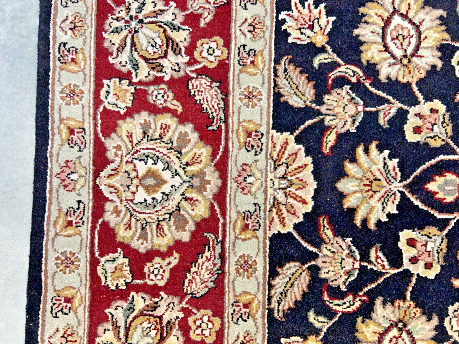 9' x 12' Hand-Knotted 100% Wool Carpet - Indian Agra Area Rug