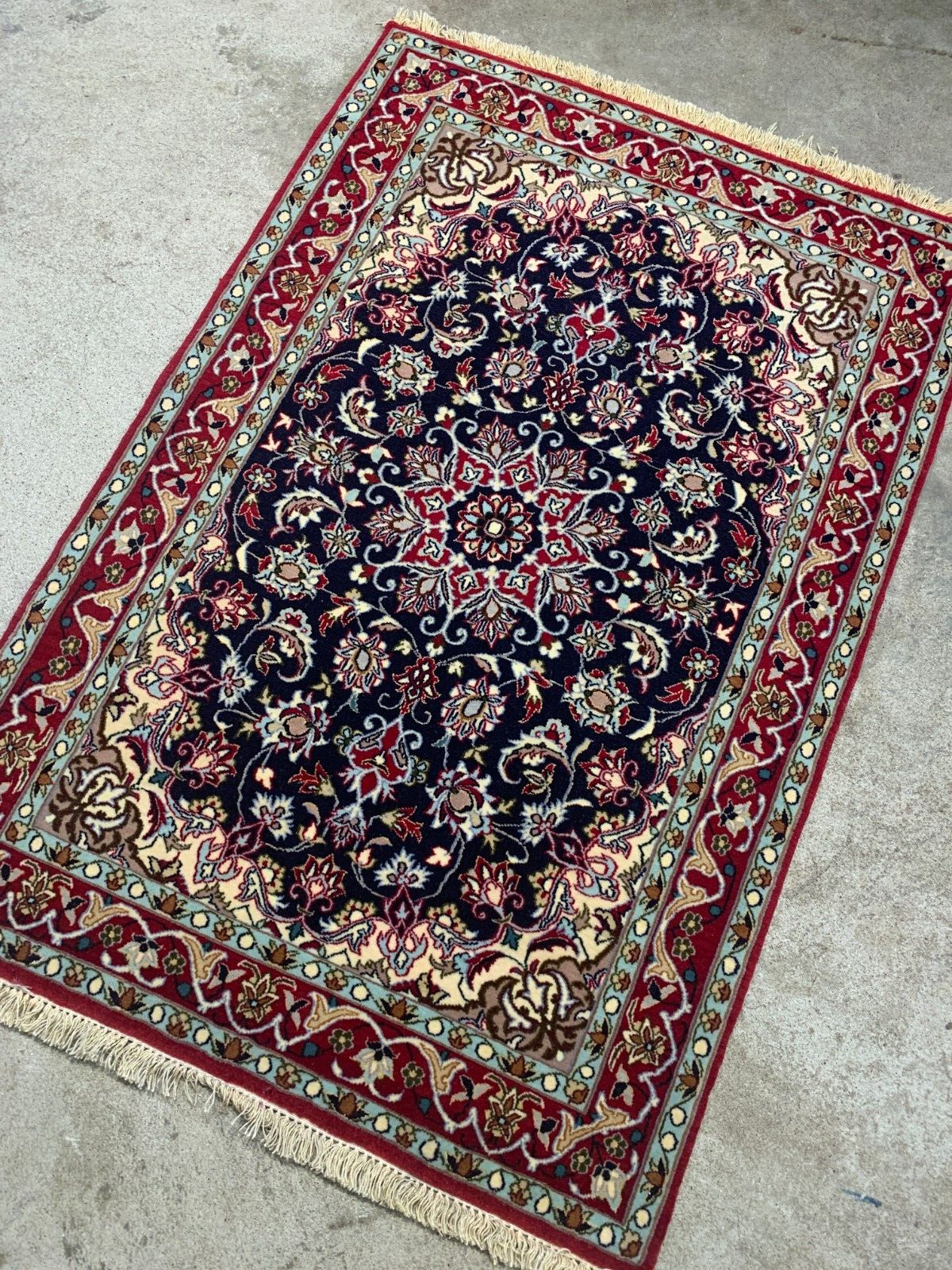 2'4"x3'5" Very Fine Hand-Knotted Wool & Silk Isfahane Rug - Area Carpet