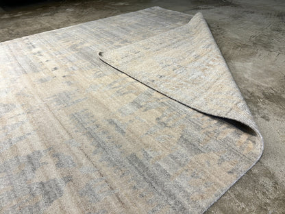 6'x8'11" Hand-Knotted 100% Wool Pile Modern Rug