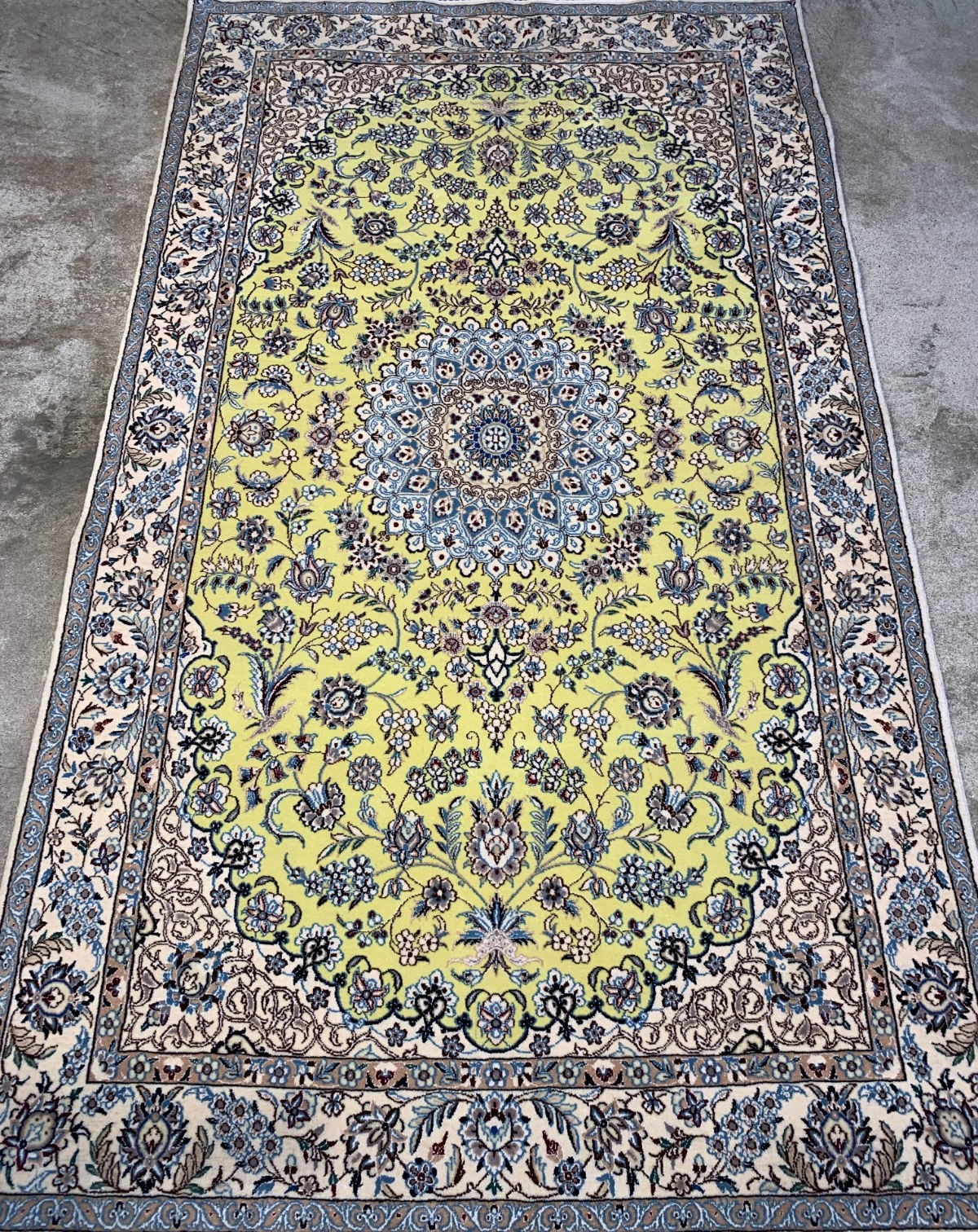 3'5"x5'10''  Very Fine Hand-Knotted Silk & Wool Naine Area Rug - Carpet