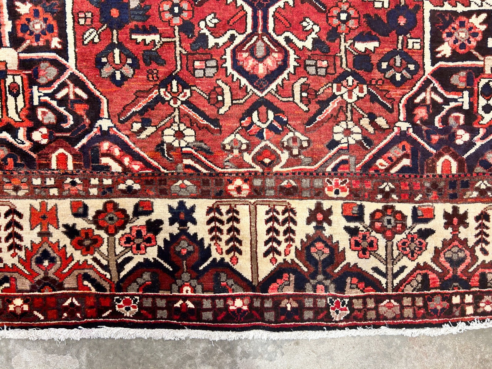 10'3"x12'2" Hand-Knotted 100% Wool Pile Bakhtiarie Rug