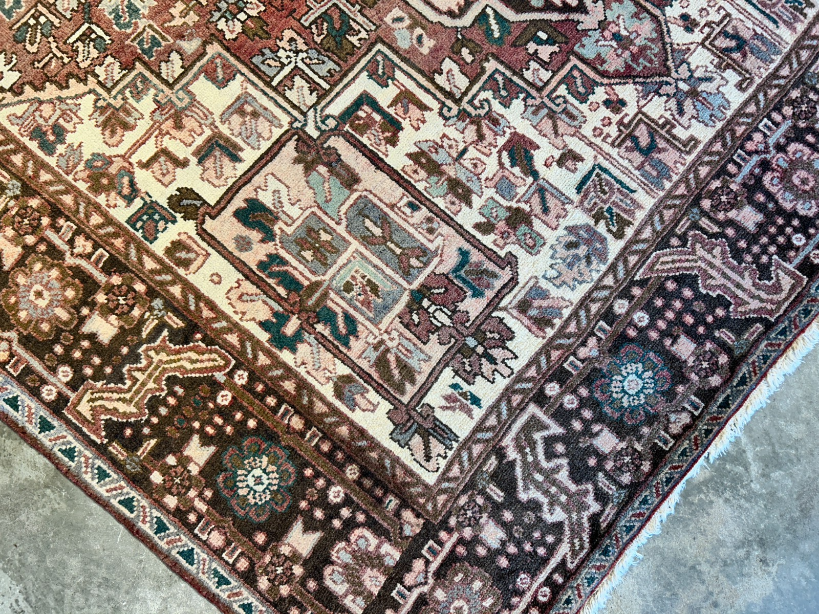 7'5"x11'5" Hand-Knotted 100% Wool Pile Herize Rug