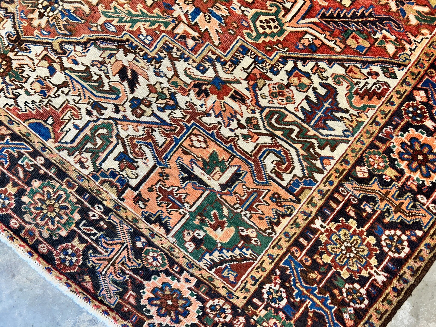 8'6"x11'6" Hand-Knotted 100% Wool Pile Herize Rug