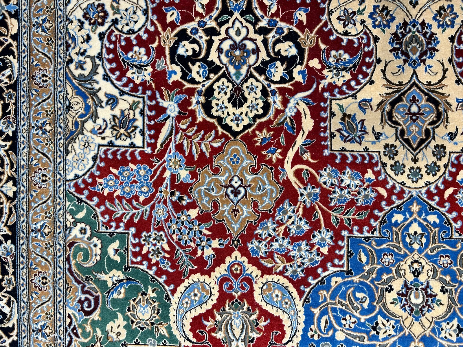 6'8"x10' Very Fine Hand-Knotted Wool & Silk Naine Rug - Area Carpet