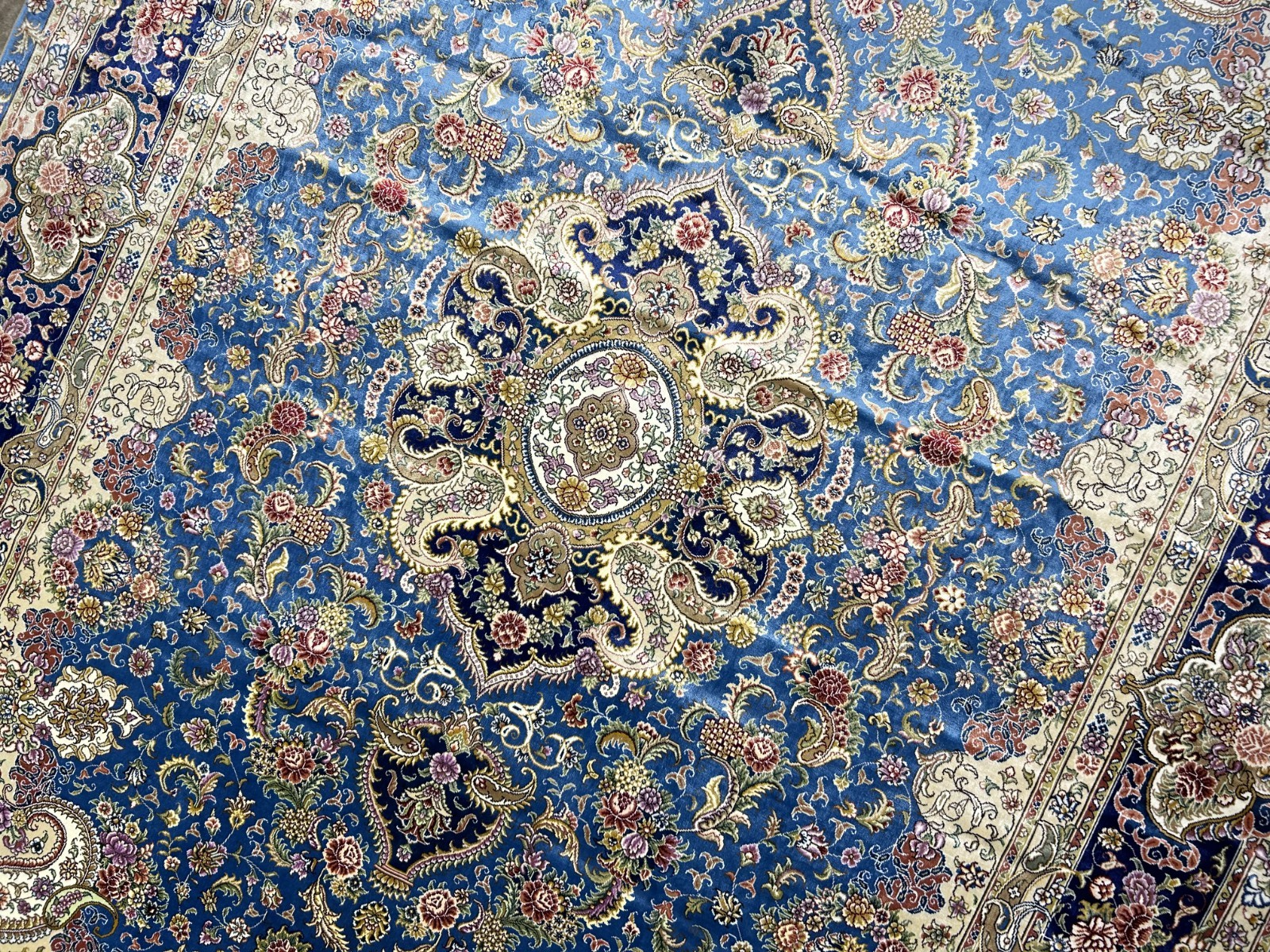 6'x9' Exquisite Hand-Knotted 100% Silk Oriental Rug