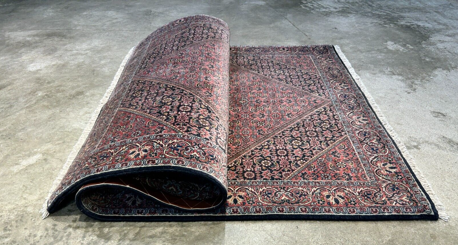 3'8"x5'10" Hand-Knotted 100% Wool Bidjare Carpet - Area Rug