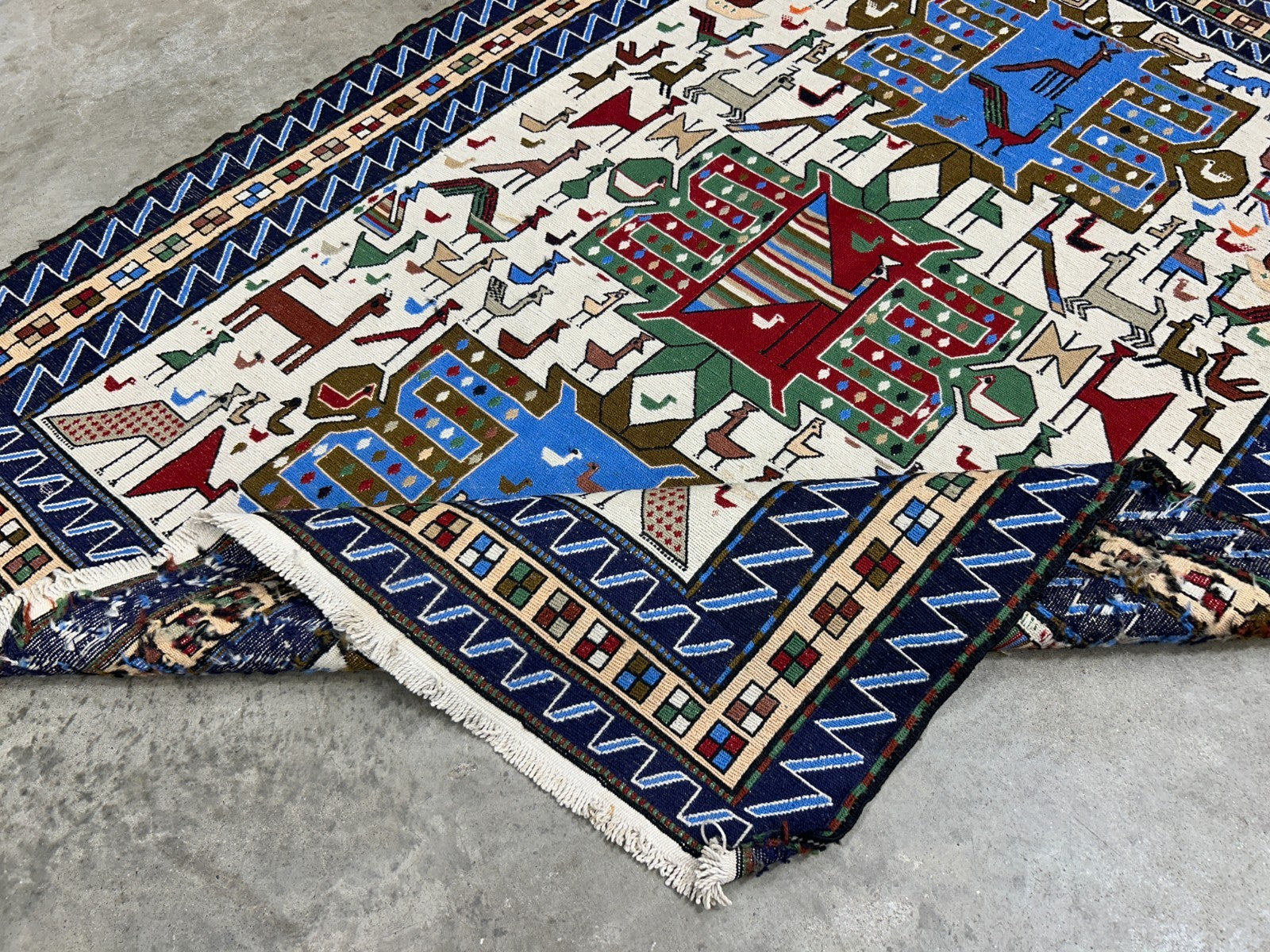 4'x4'10" Needle Punched 100% Wool Soumak Area Rug - Carpet