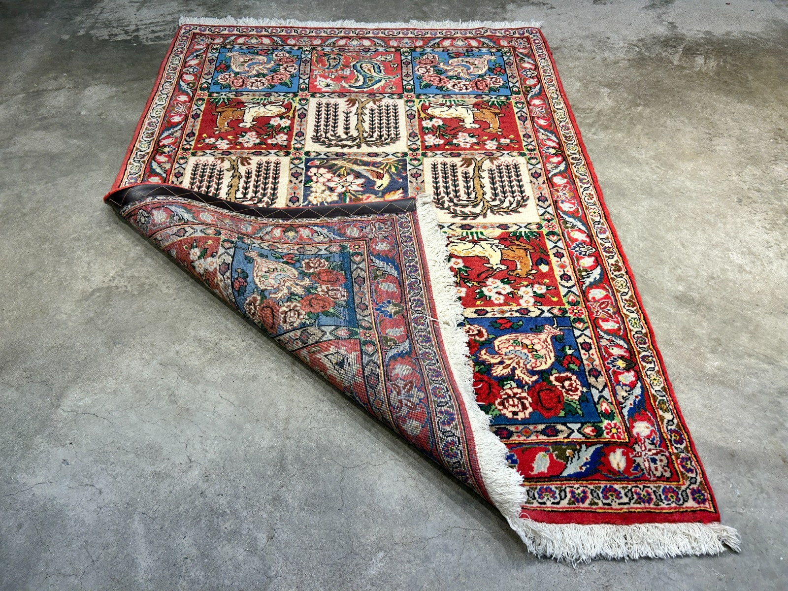 3'5"x5'2" Hand-Knotted 100% Lamb Wool Bakhtiarie Carpet - Area Rug